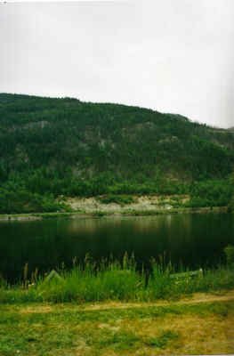 2001 06 19 I2 23 fjordglott camping small