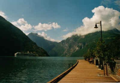 2001 06 26 I6 21 geirangerfjord 4 small