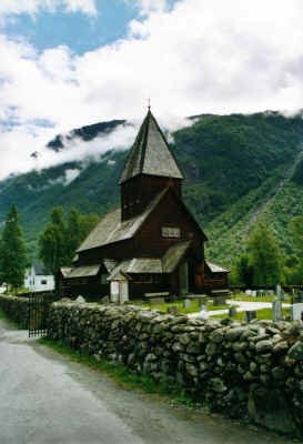 2001 07 03 I10 11 roldal stavkyrkje small